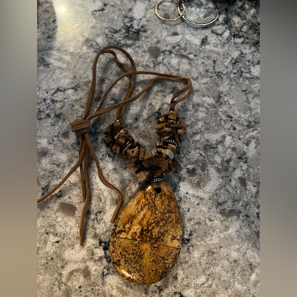Brown Pendant Stone Necklace from Guatemala - Picture 1 of 3